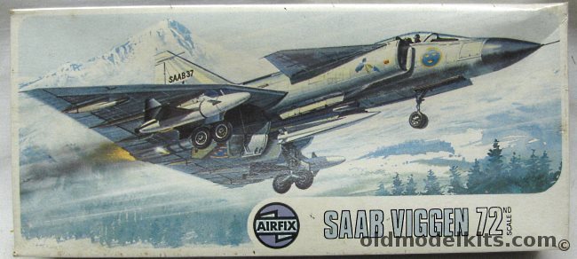 Airfix 1/72 Saab AJ-37 Viggen - Type Four Logo Issue, 03015-1 plastic model kit